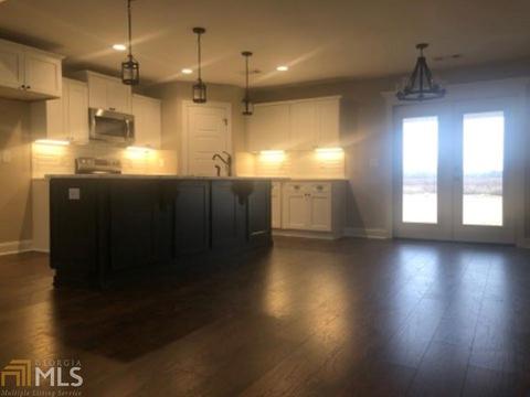 215 Kendall Ct, Perry, GA 31069 photo 3