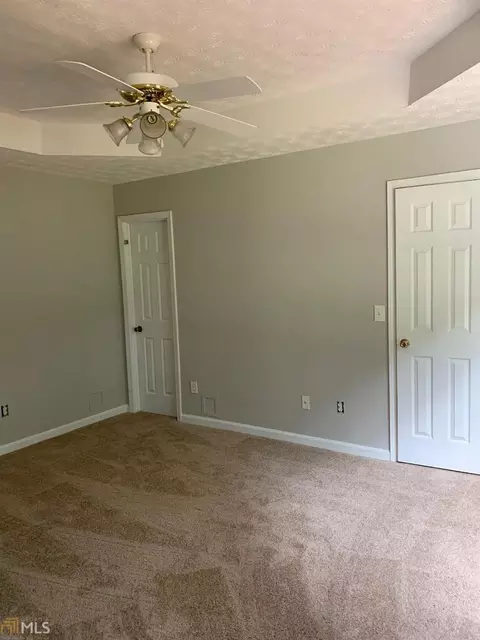 217 Mills Dr, Covington, GA 30016 photo 5