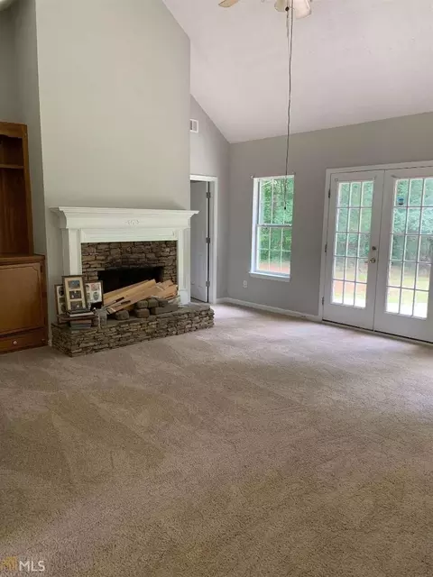 217 Mills Dr, Covington, GA 30016 photo 7