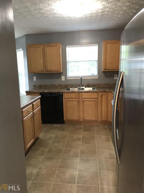 1284 Dresden Cir, Hampton, GA 30228 photo 12