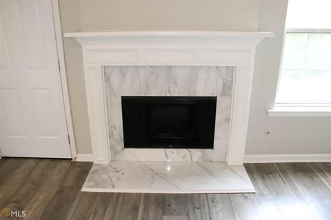 1409 Leicster Ct, Hampton, GA 30228 photo 6