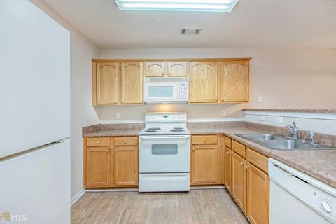 7138 Georges Way, Morrow, GA 30260 photo 3