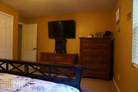 93 Indian Bend Dr, Lagrange, GA 30240 photo 2