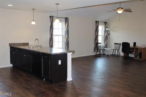 146 Knotty Pine Cir, Springfield, GA 31329 photo 3