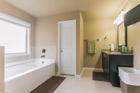 7222 Parks Trl, Fairburn, GA 30213 photo 17