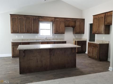 32 Dinsmore Dr, Colbert, GA 30628 photo 2