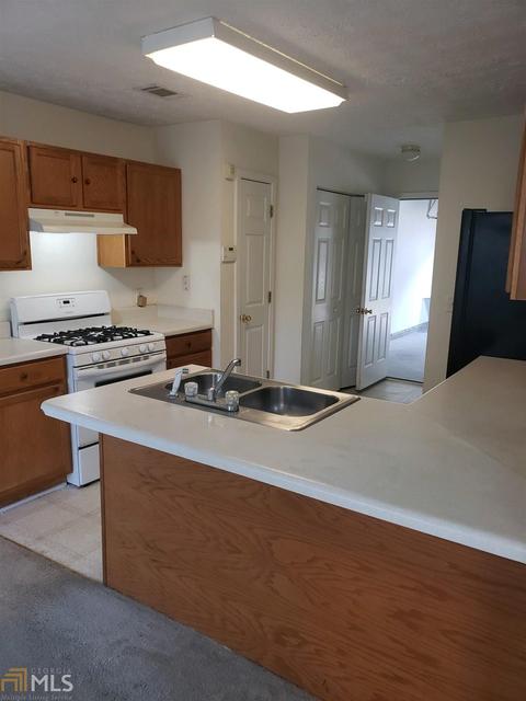 3040 Lakeside Cir, Covington, GA 30016 photo 9