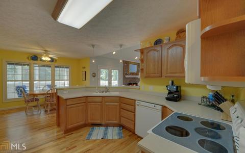 110 Whippoorwill Ln, Toccoa, GA 30577 photo 13