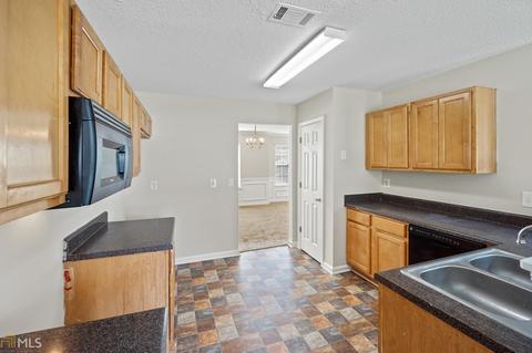 856 Brisley Cir, Hampton, GA 30228 photo 9