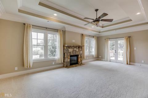 2804 Georgian Dr, Chamblee, GA 30341 photo 12