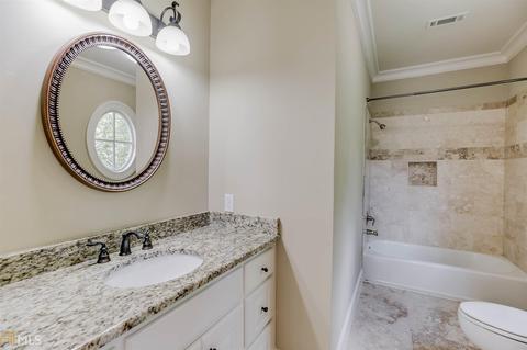 2804 Georgian Dr, Chamblee, GA 30341 photo 17