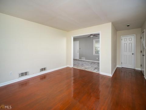 5214 Eubanks Dr, Morrow, GA 30260 photo 7