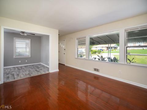 5214 Eubanks Dr, Morrow, GA 30260 photo 6