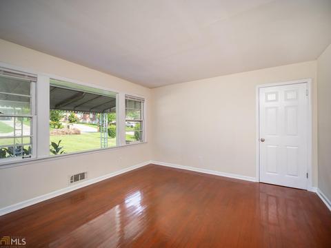 5214 Eubanks Dr, Morrow, GA 30260 photo 5
