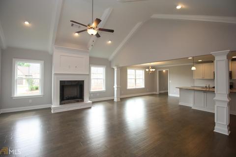 358 Linman Dr, Lagrange, GA 30241 photo 2