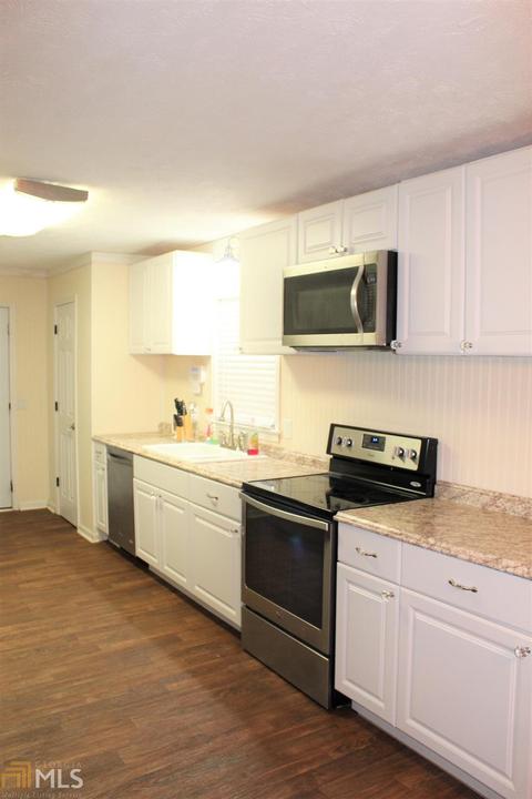 152 N Lake Dr, Lagrange, GA 30240 photo 5