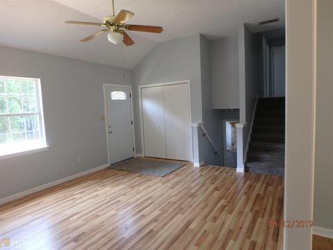135 Mildred Ln, Covington, GA 30016 photo 7