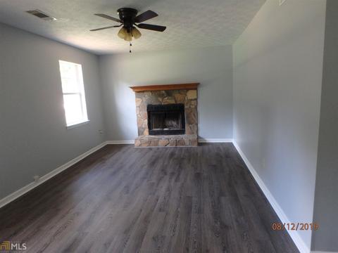 135 Mildred Ln, Covington, GA 30016 photo 2