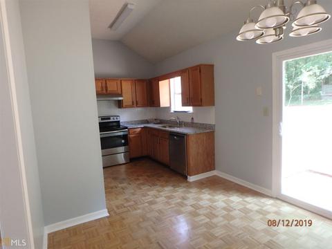 135 Mildred Ln, Covington, GA 30016 photo 8