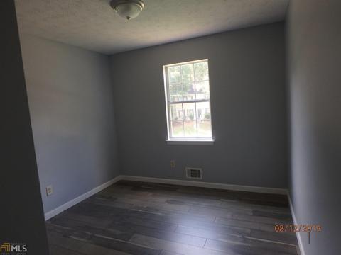 135 Mildred Ln, Covington, GA 30016 photo 16