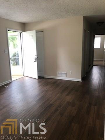 465 Pinecrest Dr, Riverdale, GA 30274 photo 4