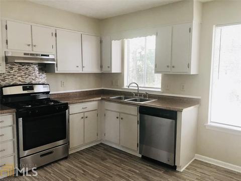11118 Shannon Cir, Hampton, GA 30228 photo 8