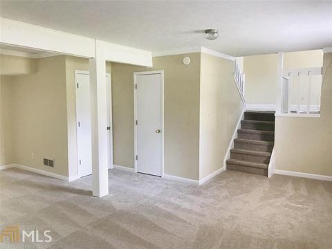 11118 Shannon Cir, Hampton, GA 30228 photo 5