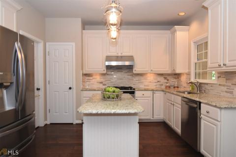 6840 Sterling Dr, Suwanee, GA 30024 photo 8