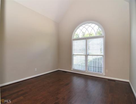 6840 Sterling Dr, Suwanee, GA 30024 photo 5