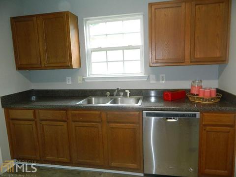 75 Lakeside Pt, Covington, GA 30016 photo 12