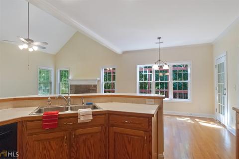 152 Trussel Rdg, Pendergrass, GA 30567 photo 11