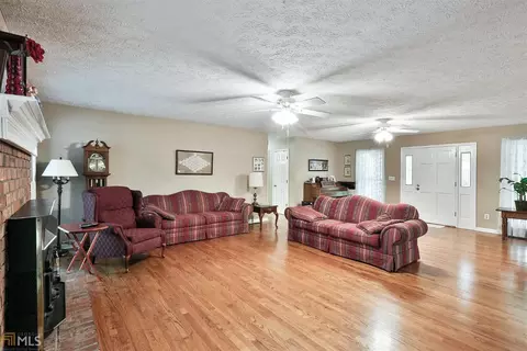 594 School Rd, Hampton, GA 30228 photo 4