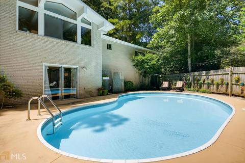 559 Rays Rd, Stone Mountain, GA 30083 photo 2