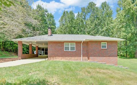 247 Rock Quarry Rd, Toccoa, GA 30577 photo 2