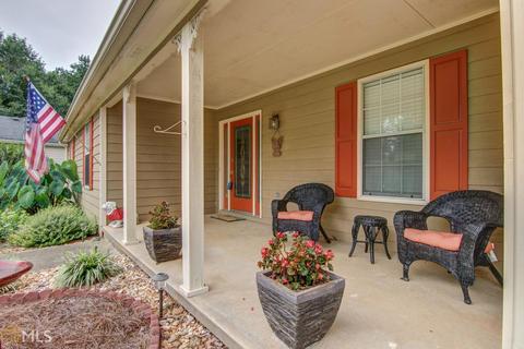 35 Dove Point Cir, Covington, GA 30016 photo 4