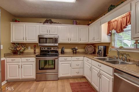 35 Dove Point Cir, Covington, GA 30016 photo 13