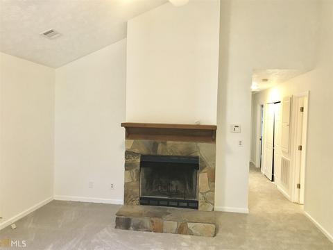 206 Pinebrook Ct, Lagrange, GA 30240 photo 2