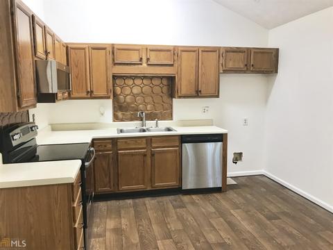 206 Pinebrook Ct, Lagrange, GA 30240 photo 5