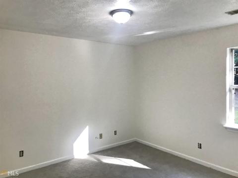 206 Pinebrook Ct, Lagrange, GA 30240 photo 8