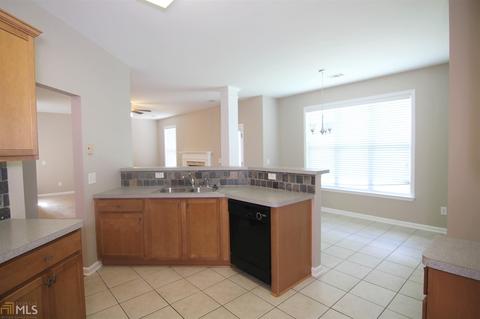 116 Christopher Dr, Byron, GA 31008 photo 11