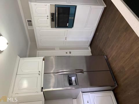 2107 Carriage Dr, Morrow, GA 30260 photo 7