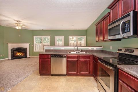 3852 Augustine, Rex, GA 30273 photo 9