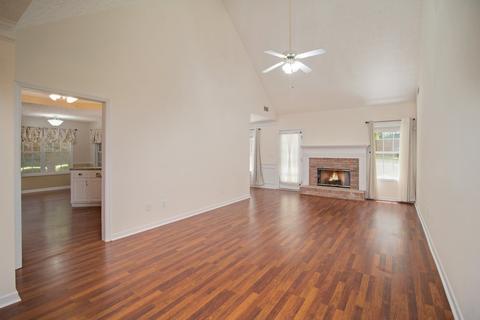 405 Pebble, Covington, GA 30016 photo 3