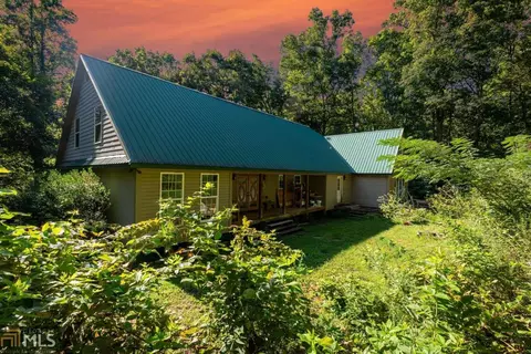 318 Emperor Dr, Toccoa, GA 30577 photo 1