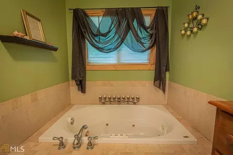 318 Emperor Dr, Toccoa, GA 30577 photo 33