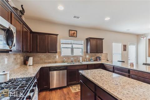 405 Silver Willow Walk, Covington, GA 30016 photo 10