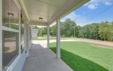 283 Hayes St, Toccoa, GA 30577 photo 2