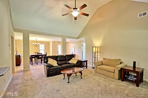 300 Jasmine Ln, Lagrange, GA 30241 photo 8