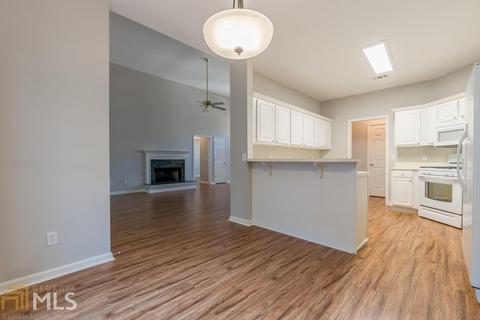840 Cedar Creek Dr, Suwanee, GA 30024 photo 9
