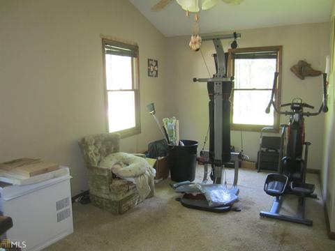 197 Midway Rd, Barnesville, GA 30204 photo 9